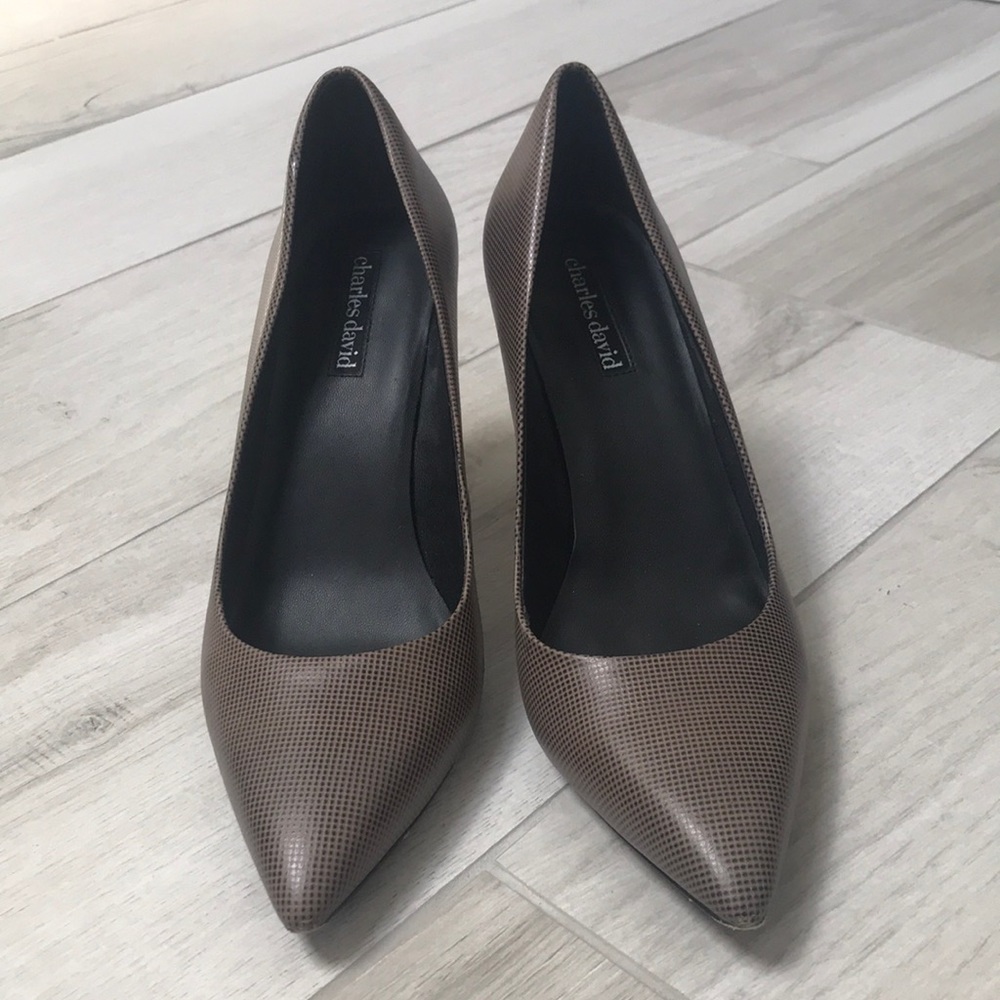 Charles David Tan Heels - Size 8.5